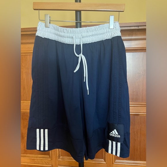 Adidas Shorts Men’s Basketball Club Navy White Size L - Picture 13 of 14